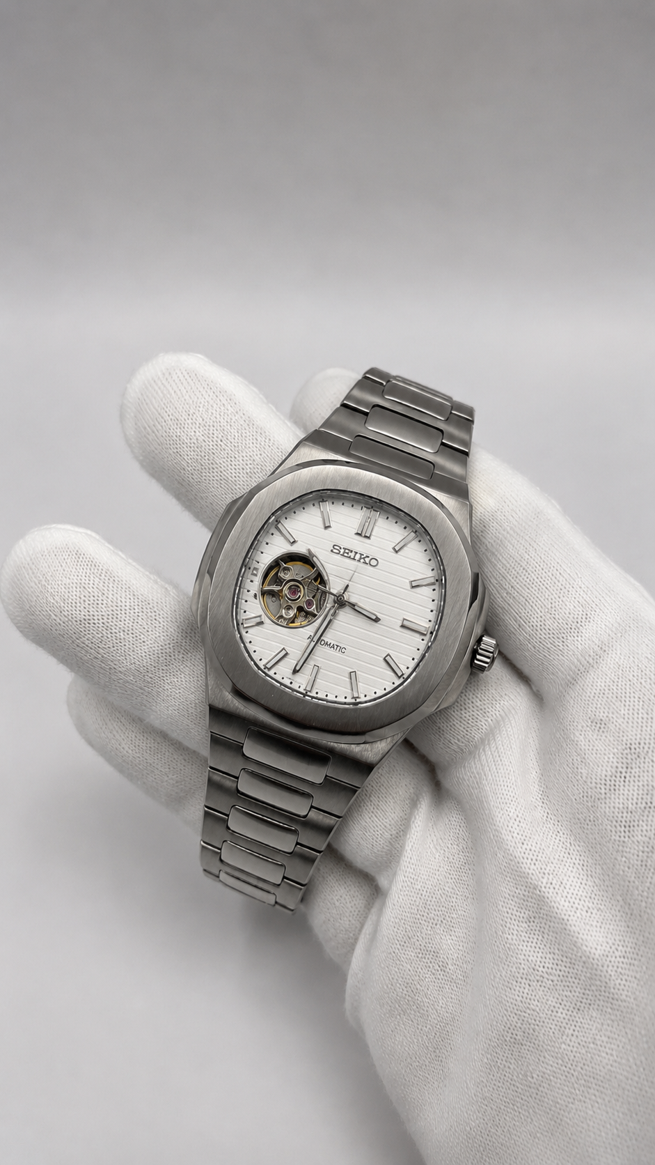Nautilus Blanc Openheart — Atelier du Chrono